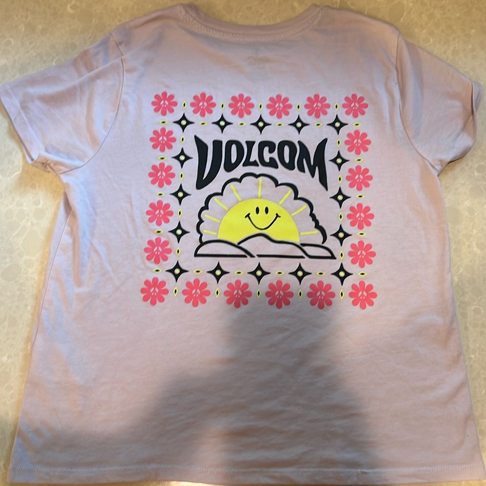 NWOT smiley face purple Volcom T shirt
